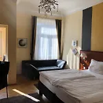 Hotel Restaurant Nassauer Loewen *