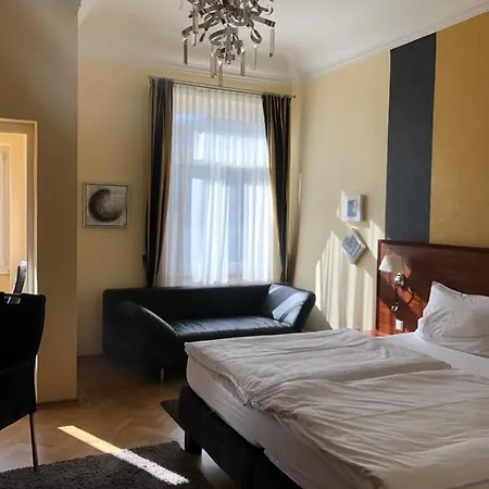 Hotel Restaurant Nassauer Loewen *