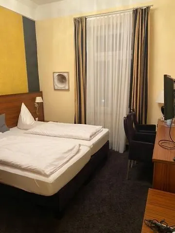 Hotel Restaurant Nassauer Loewen *